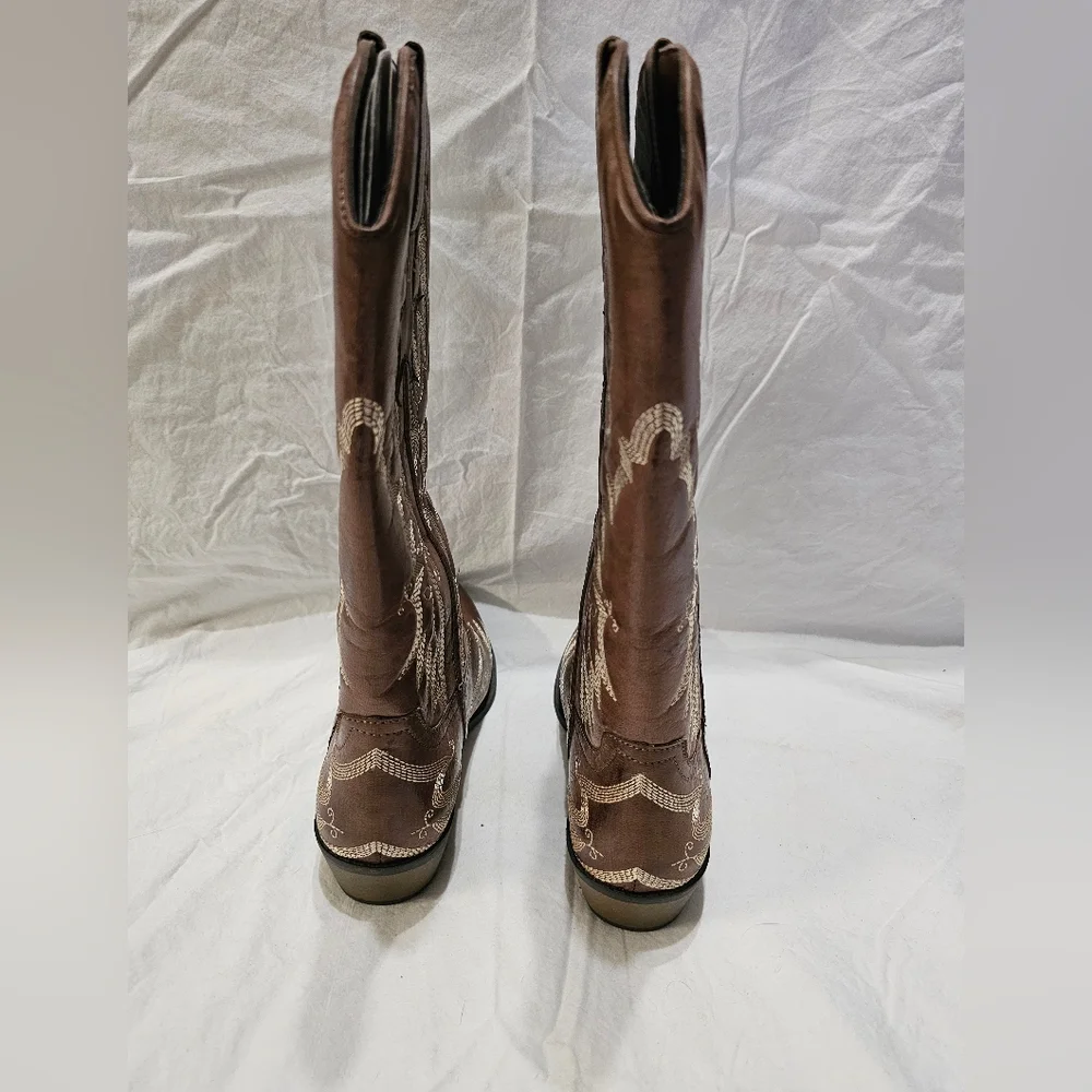 NIB Coconuts by Matisse Brown Boots - Picture 5 of 12